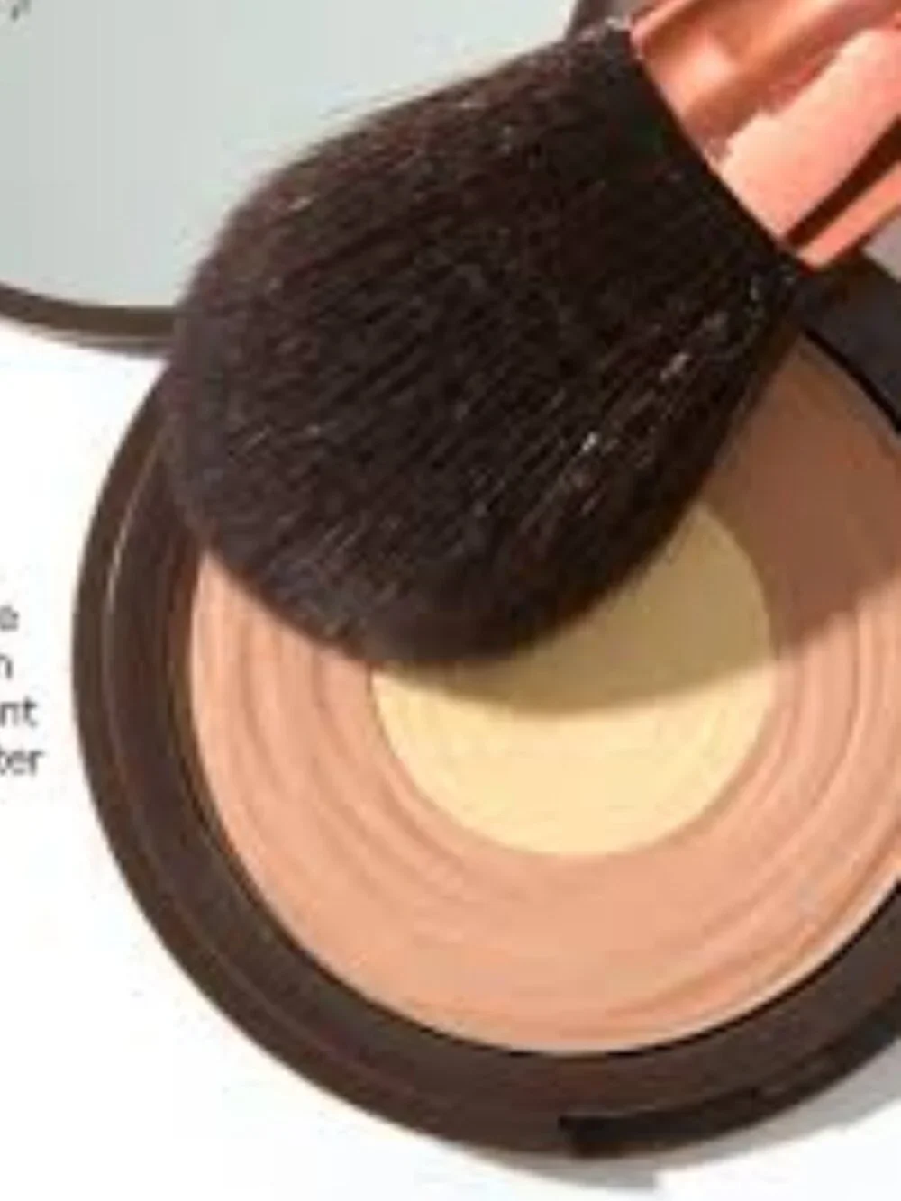 Live Tinted MEDIUM/LIGHT Hueskin Brightening Core Setting Powder NEW UNUSED